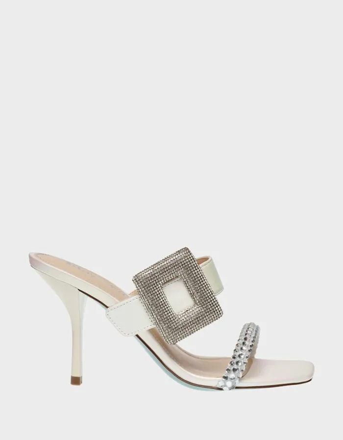 Betsey Johnson Women ANNY IVORY Ivory
