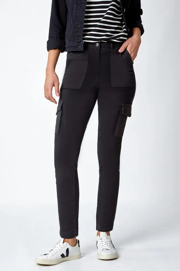 Black Cotton Blend Cargo Stretch Jegging Women Roman Trousers