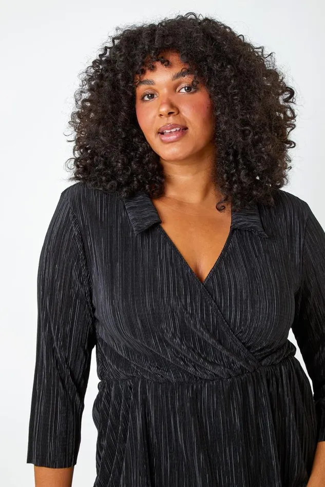 Black Curve Plisse Stretch VNeck Wrap Top Women Roman Tops