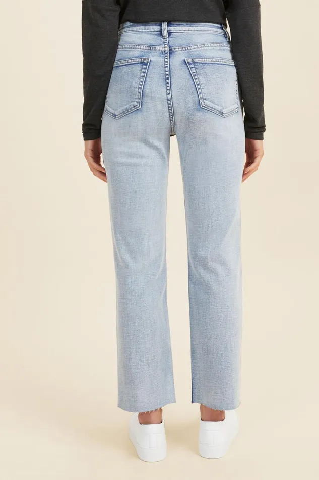 Denim Woman Seed Heritage Core Straight Leg Jean Light Sky Denim