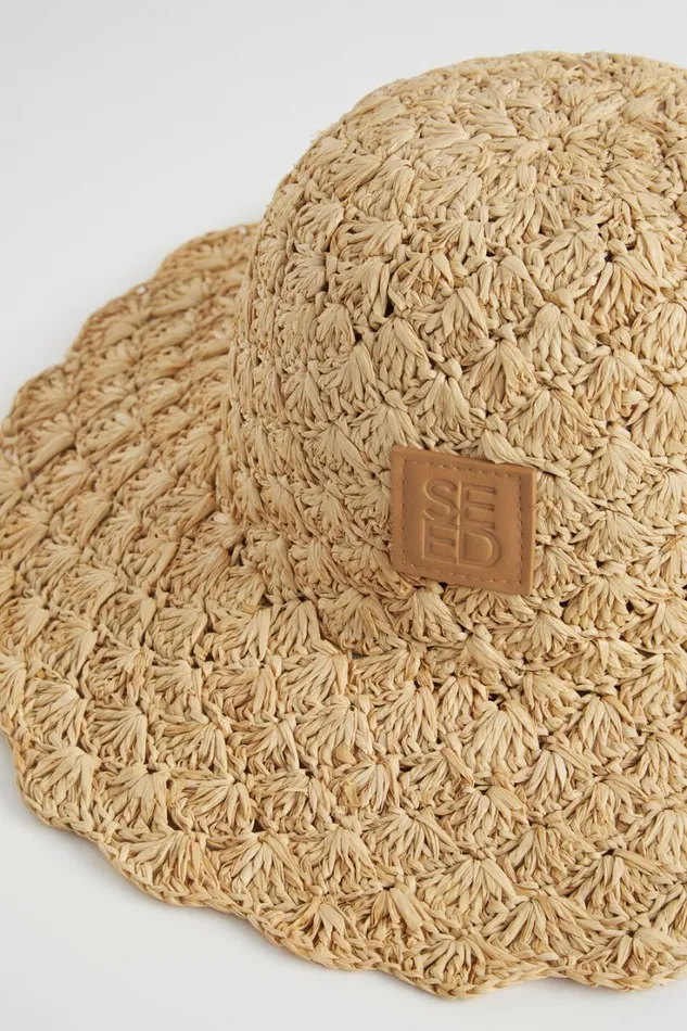 Hats and Gloves Woman Seed Heritage Scallop Textured Bucket Hat Natural