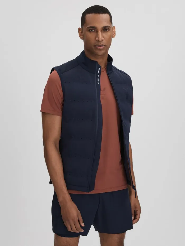 Men Reiss Outerwear and Coats Easton Castore Water Repellent Hybrid Quilted Gilet Midnight Navy Men Reiss Outerwear and Coats Easton Castore Water Repellent Hybrid Quilted Gilet Midnight Navy