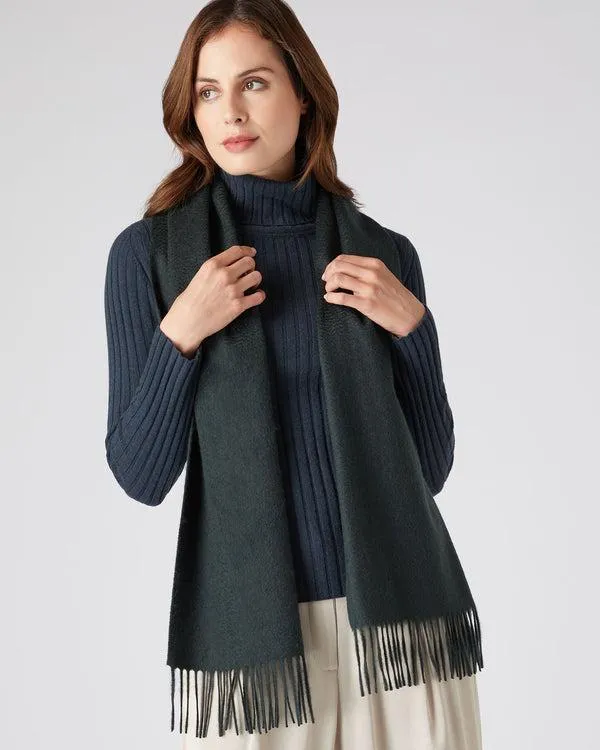WomenMen Unisex Woven Cashmere ScarfIn Dark Green Dark Green NPeal Cashmere Scarves