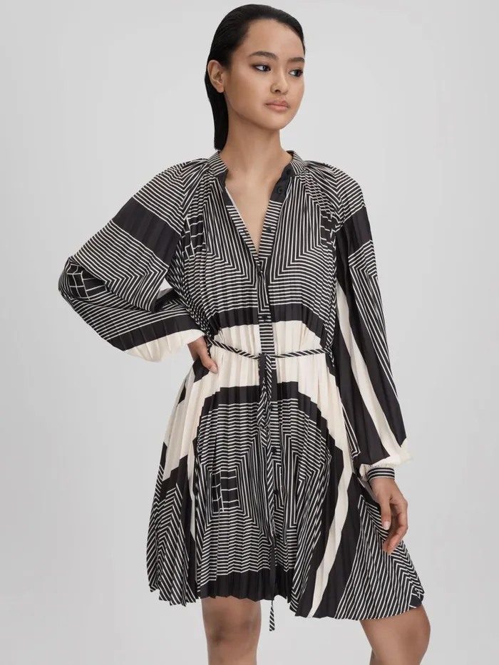 Women Reiss Dresses Bay Printed Pleated Mini Dress Blackwhite