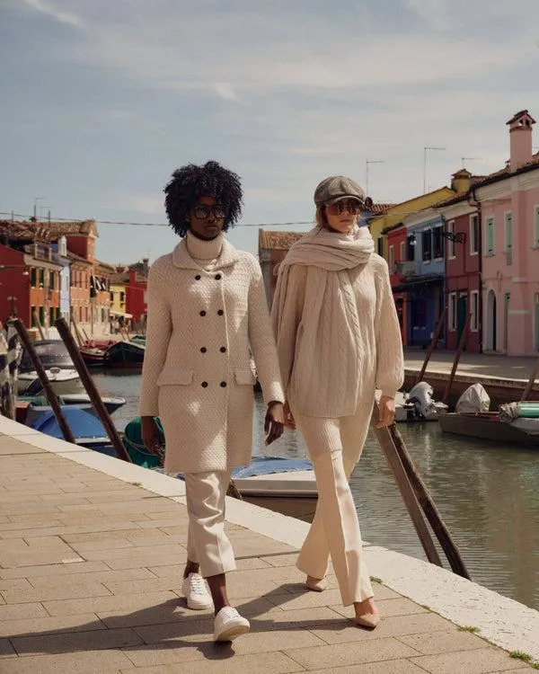 Women Women039s Crew Neck Cable Cashmere DressIn Ecru White Ecru White NPeal Dresses and Skirts