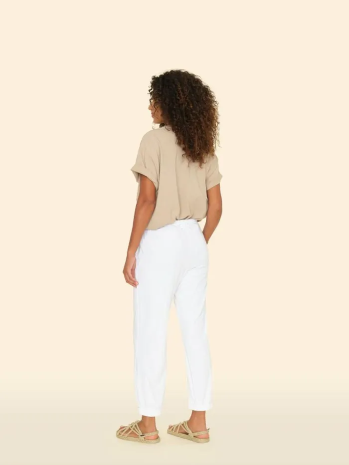 Xirena White Crispin Pant Women Sweats and Tees